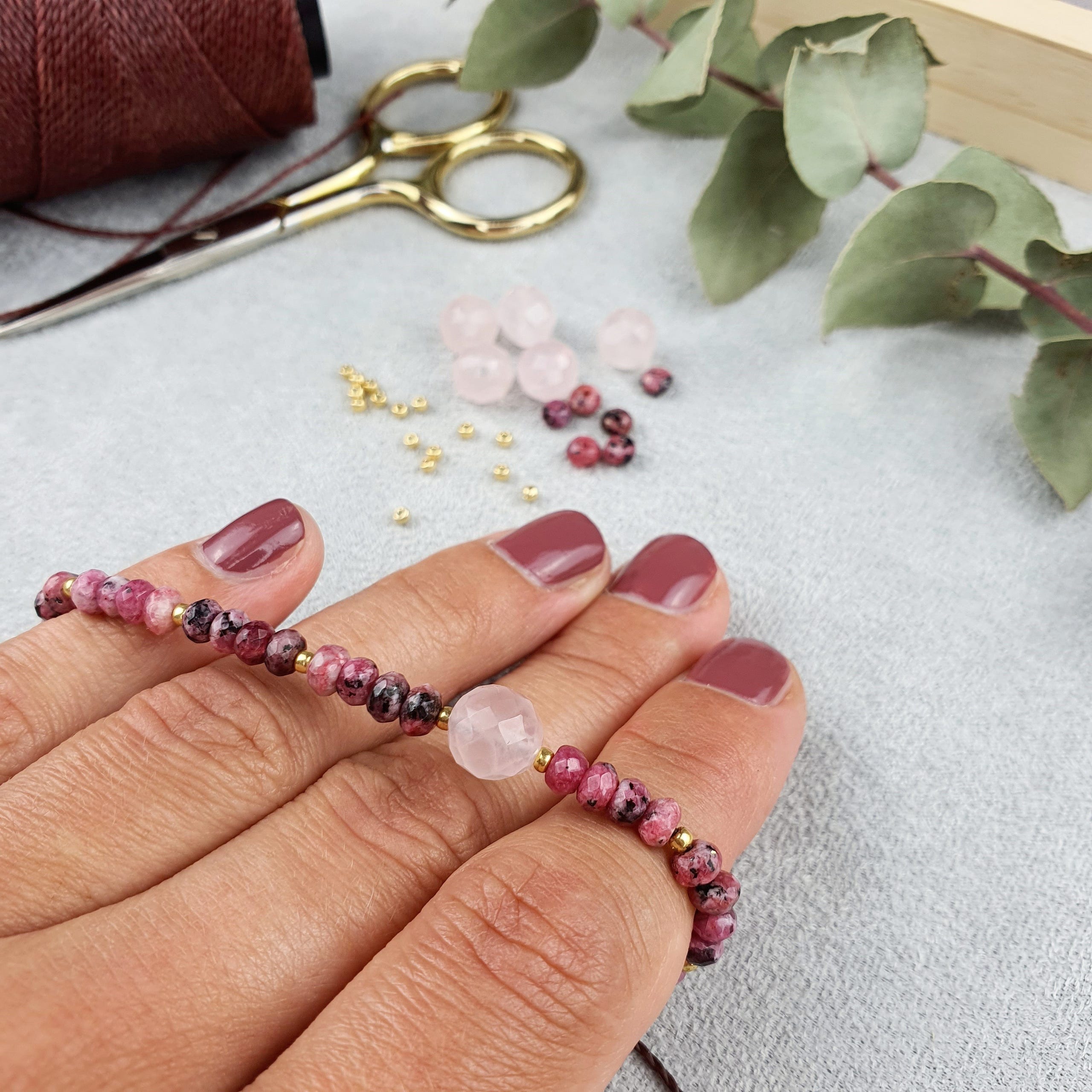Armband aus Kristall-Perlen